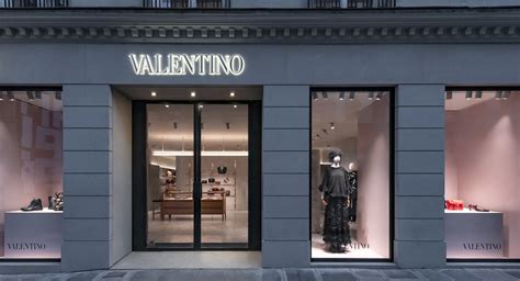 valentino online store